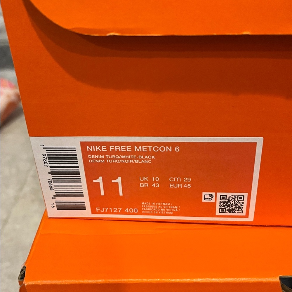 New!! Nike Metcon 6 men's lifting Sneakers - Picture 4 of 5